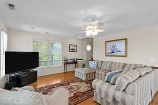 247 W Second Street, Ocean Isle Beach, NC 28469 – photo 13: 15-web-or-mls-DSC02162