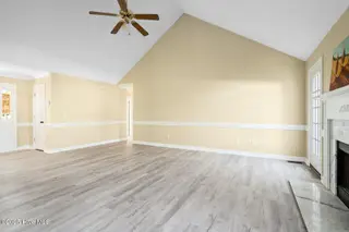 411 Woodfield Drive, Nashville, NC 27856 – photo 6: living room