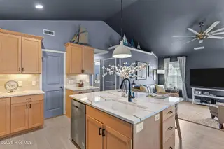 725 Ocracoke Drive, Wilmington, NC 28412 – photo 12: 20-web-or-mls-BTS05798