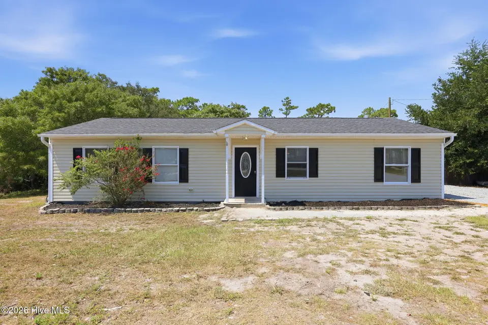 89 Crown Point Road, Hubert, NC 28539 – photo 1 of 49