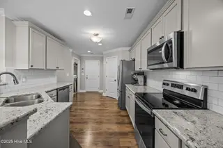 2349 Rhinestone Drive, Winterville, NC 28590 – photo 12: 17-web-or-mls-BLS_0024