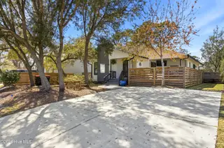 215 NE 52nd Street, Oak Island, NC 28465 – photo 6: IMG_0546