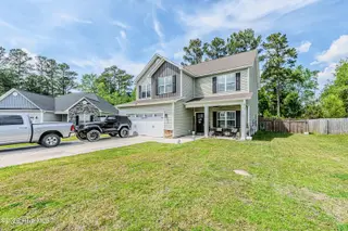 464 Water Wagon Trail, Jacksonville, NC 28546 – photo 2: Front