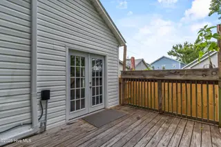 609 N 10th Street, Wilmington, NC 28401 — 4-bedroom home in Brooklyn, Wilmington, NC, photo 23 of 34: 36_back porch