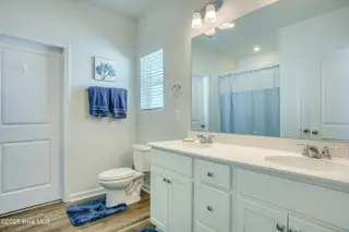 173 N Squires Run Lane, Richlands, NC 28574 – photo 21: 178 N. Squires - Interior - Edited_16