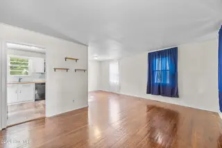 530 Oak Lane, Jacksonville, NC 28540 – photo 5: 7_living room