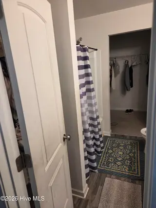 3302 Taylors Pointe Drive, Winterville, NC 28590 – photo 10: En Suite Closet