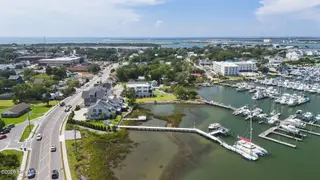 511 Turner Street, Beaufort, NC 28516 – photo 12: 12-web-or-mls-DJI_20260911122349_0002_D