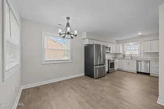 707 Plantation Drive, New Bern, NC 28562 – photo 10: 29-web-or-mls-DSC_2702