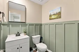 414 Frida Road, New Bern, NC 28560 – photo 10: Half Bath