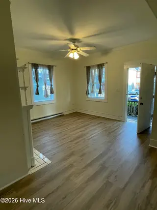 509 Walnut Street, Wilmington, NC 28401 — 5-bedroom home in Rankin Place North, Wilmington, NC, photo 13 of 13: IMG_5859