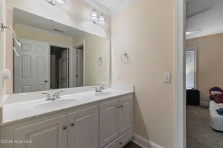 402 Albert Drive, Goldsboro, NC 27530 – photo 19: Full Bath