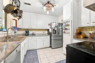 1210 Pelican Drive, New Bern, NC 28560 – photo 6: Granite counters