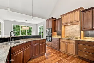 7011 Masonboro Sound Road, Wilmington, NC 28409 – photo 14: 52-web-or-mls-DSC07357