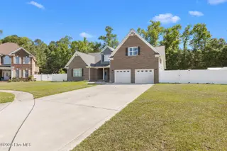 402 King Richard Court, Jacksonville, NC 28546 – photo 2: king-1