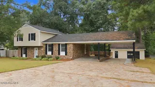 2509 Ward Boulevard, Wilson, NC 27893 — 3-bedroom home in Cavalier Park, Wilson, NC, photo 4 of 51: Driveway