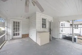 221 W Main Street, Wallace, NC 28466 — 4-bedroom home, Wallace, NC, photo 4 of 26: b9ddd64a-56dc-4d3d-a576-753203f80111-thu