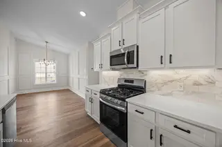 117 Lady O Drive A, Greenville, NC 27834 – photo 14: 13-web-or-mls-BLS_0015