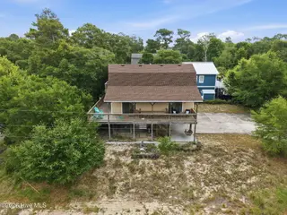 136 Sea Dunes Drive, Emerald Isle, NC 28594 – photo 16: 6-web-or-mls-DJI_20260628143215_0330_D