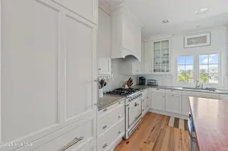 1149 Ocean Boulevard W, Holden Beach, NC 28462 – photo 8: 1149OceanBlvdW - 12