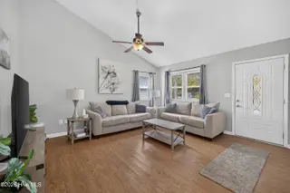 6517 Spicewood Street, Wilmington, NC 28405 — 3-bedroom home in Weatherwood, Wilmington, NC, photo 14 of 31: 6517SpicewoodStreet-13