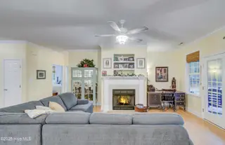 102 Plantation Drive, Swansboro, NC 28584 — 3-bedroom home in Plantation Est, Swansboro, NC, photo 6 of 71: DSC_0746And8more-Recovered