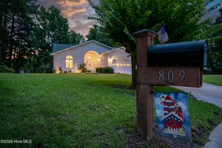 809 Thyme Court, New Bern, NC 28562 – photo 13: 809 Thyme Court, New Bern, NC