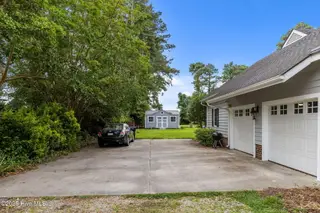 1805 Rivershore Road, Elizabeth City, NC 27909 – photo 5: 8-web-or-mls-1805 Rivershore Rd, Elizabe