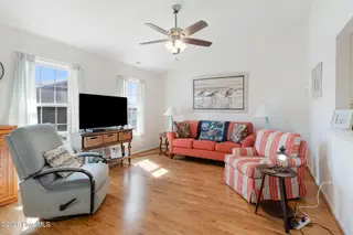 2900 Myrtle Street 11 Rosewood Village, Morehead City, NC 28557 – photo 7: Living Room