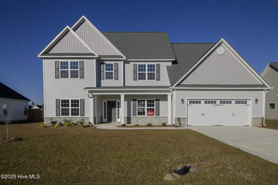 707 Atlantic Coast Lane, Jacksonville, NC 28546 – photo 1 of 33: IMG_5716