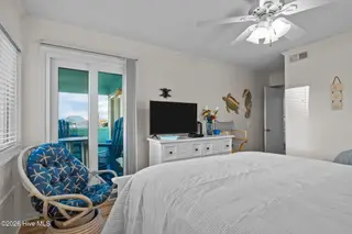 301 E Commerce Way Road 357, Atlantic Beach, NC 28512 – photo 11: Primary Bedroom