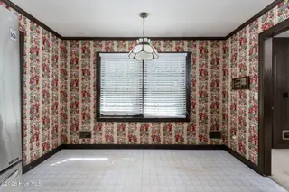 913 Robert E Lee Drive, Wilmington, NC 28412 – photo 10: breakfast-nook-01a