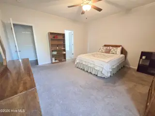 100 Bungalow Drive, New Bern, NC 28562 – photo 10: Master Bedroom