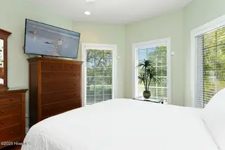 7012 Sound Drive, Emerald Isle, NC 28594 – photo 16: 7012 Sound Drive