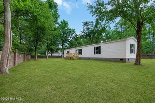 9180 Central Boulevard SE, Winnabow, NC 28479 — 3-bedroom manufactured home in Town Creek Estates, Winnabow, NC, photo 5 of 32
