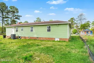 510 W Main Street, Selma, NC 27576 – photo 15: 016_file_4310