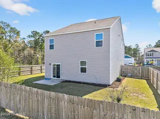 1573 Murre Court SE, Bolivia, NC 28422 — 5-bedroom home in Avalon, Bolivia, NC, photo 6 of 48: Let the puppies run