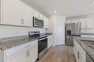 4042 Debbie Drive, Ayden, NC 28513 – photo 7: 7-web-or-mls-DSC03625