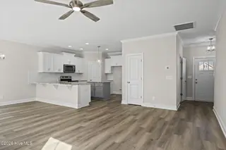 317 Bobbys Drive, Newport, NC 28570 – photo 15: 15-web-or-mls-317_BobbyDr-3-4-26-015