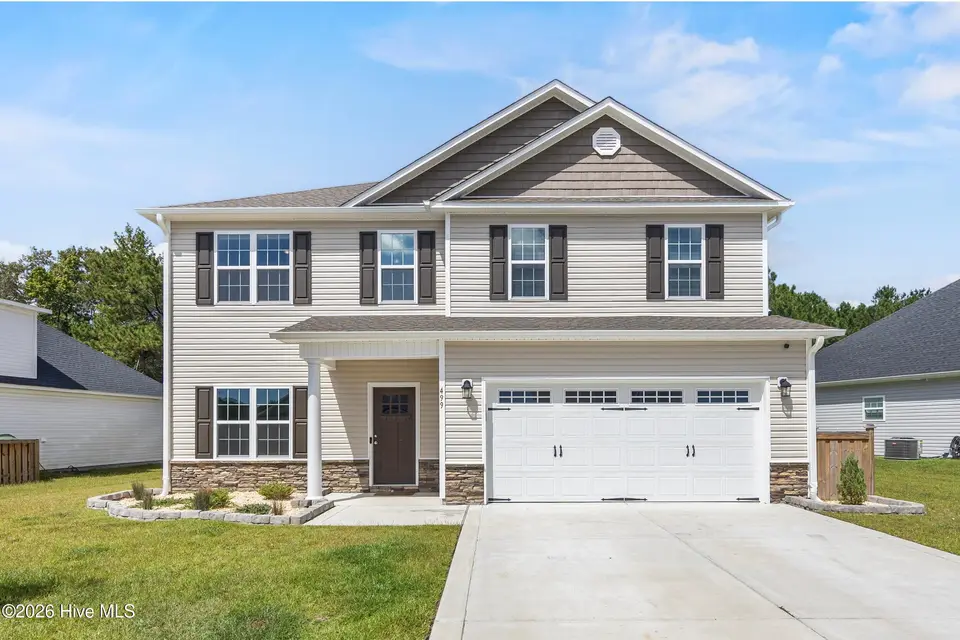 499 Pebble Shore Drive, Sneads Ferry, NC 28460 – photo 1 of 49