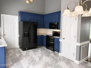 2205 Seagrave Drive, Winterville, NC 28590 – photo 7: 2205 - kitchen with stove