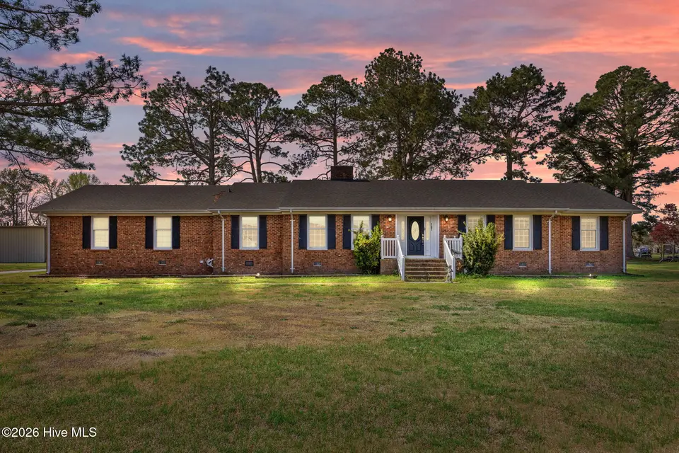 737 Pocosin Road, Winterville, NC 28590 – photo 1 of 42: 737 Pocosin