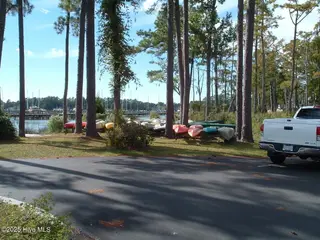 607 Pamlico River Drive, Washington, NC 27889 – photo 12: kayak