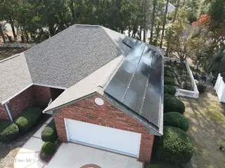 9402 Short Putt Court, Wilmington, NC 28412 — 3-bedroom home in Cypress Island, Wilmington, NC, photo 3 of 47: Fresh Roof and Solar