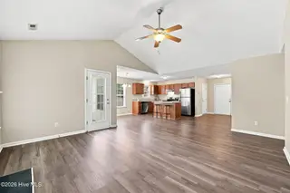 4712 Corena Drive, New Bern, NC 28562 – photo 9: 43-web-or-mls-DSC_2004_edit