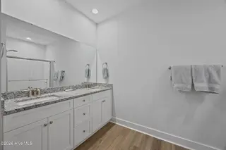 5706 Gondolier Drive, New Bern, NC 28560 – photo 21: 13-web-or-mls-0C0A6456