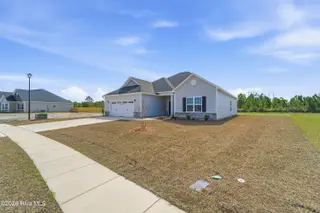 223 Windsor Run Boulevard, Jacksonville, NC 28546 – photo 2: DSC02232