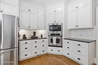 821 Chesapeake Place, Greenville, NC 27858 – photo 15: 43-web-or-mls-img_6412