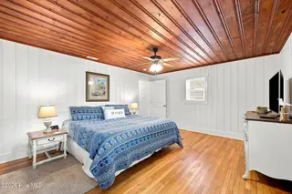 1509 Shepard Street, Morehead City, NC 28557 – photo 12: Beautiful Master Bedroom