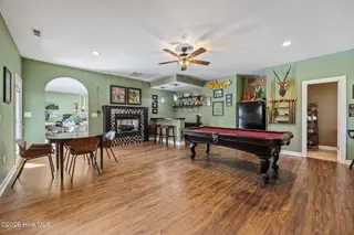 641 Edgewood Avenue, Newport, NC 28570 — 4-bedroom home in Gracelyn Park East, Newport, NC, photo 22 of 57: Gameroom